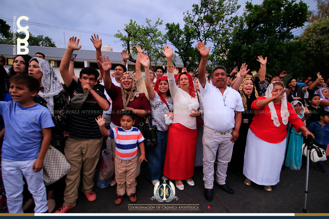 Celebra la Iglesia del Señor al Apóstol de class=