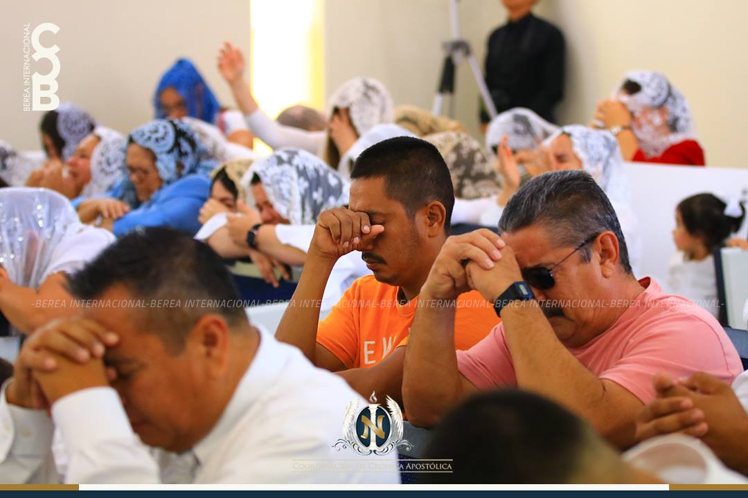 El Apóstol Naasón Joaquín visita la Iglesia de Avondale, class=