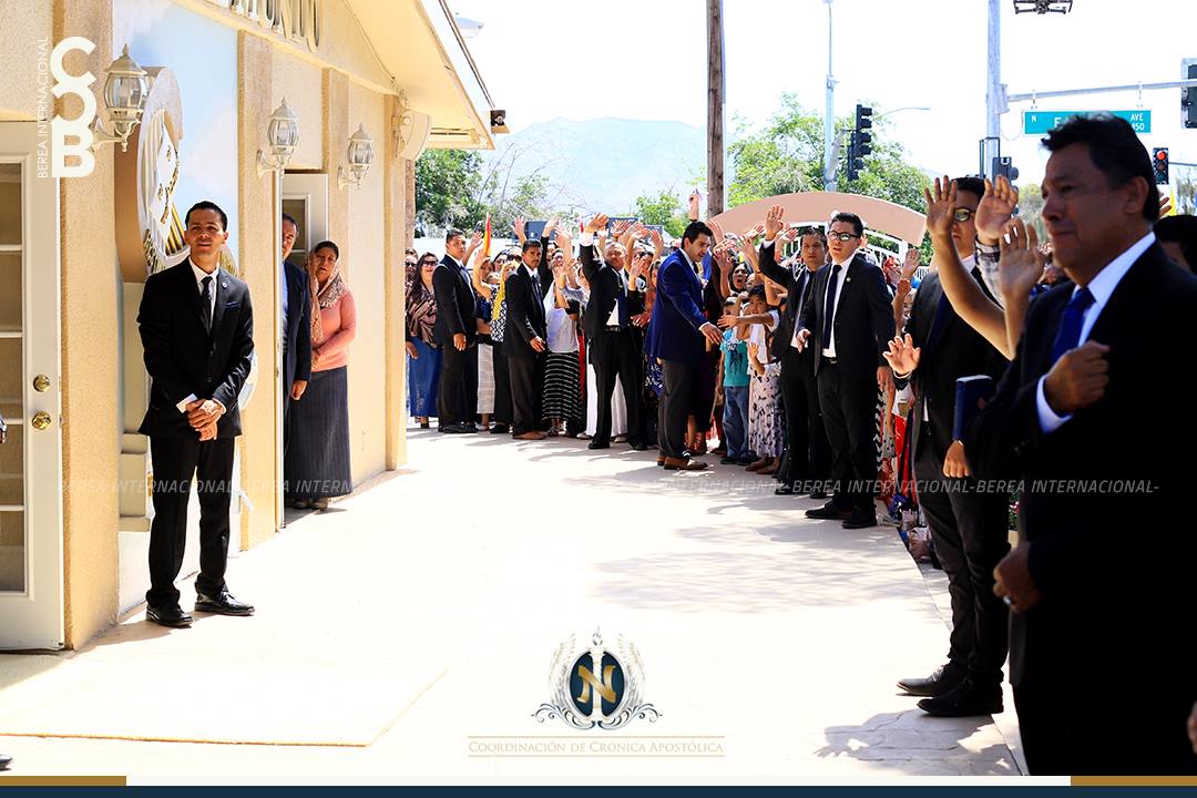 Gran Júbilo en la iglesia de Las Vegas, por visita del Apóstol Naasón class=
