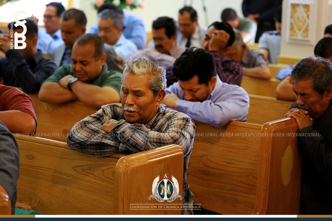 Gran Júbilo en la iglesia de Las Vegas, por visita del Apóstol Naasón class=