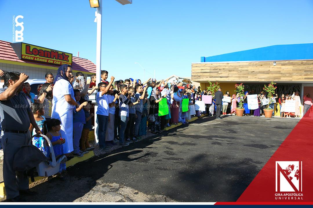 Los capitanes espirituales arriban a Phoenix, Arizona class=