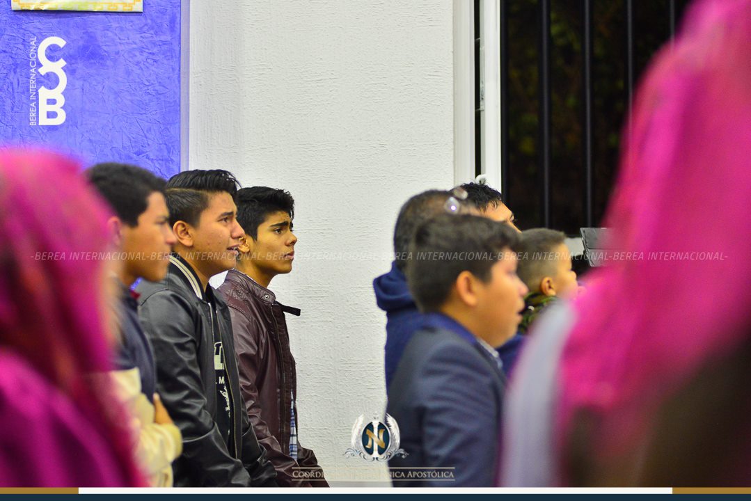 El Apóstol de Jesucristo recorre iglesias de Tlajomulco y class=