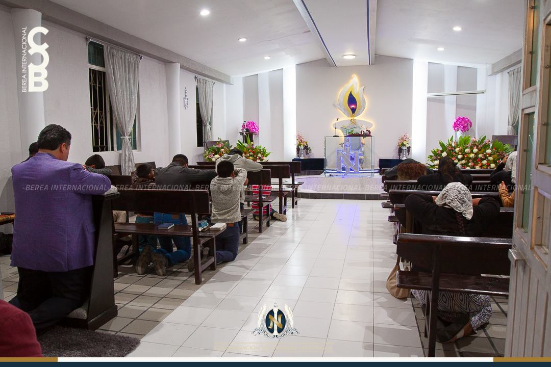 El Apóstol de Jesucristo recorre iglesias de Tlajomulco y class=