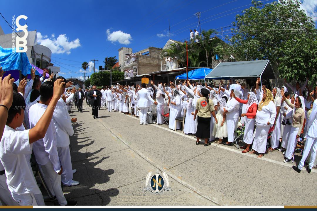 Celebración de la Santa Cena class=