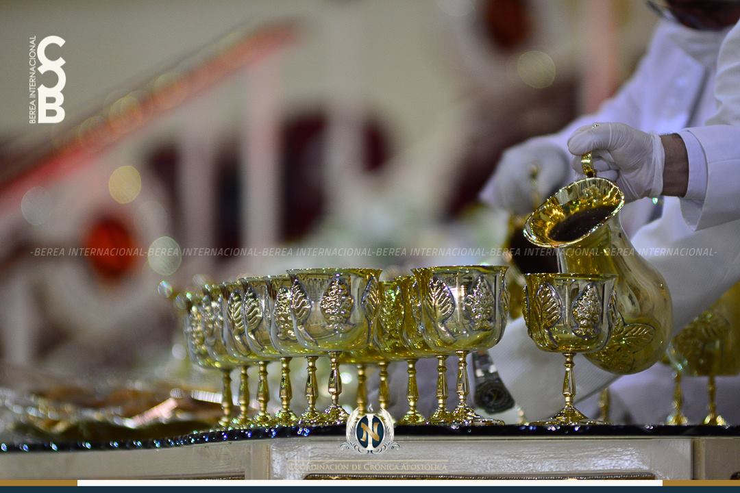 la-luz-del-mundo-celebracion-santa-cena-25