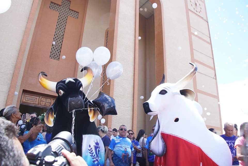 Parintins se despede de Arlindo Júnior