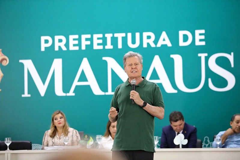 Arthur anuncia antecipação do salário de janeiro dos servidores municipais