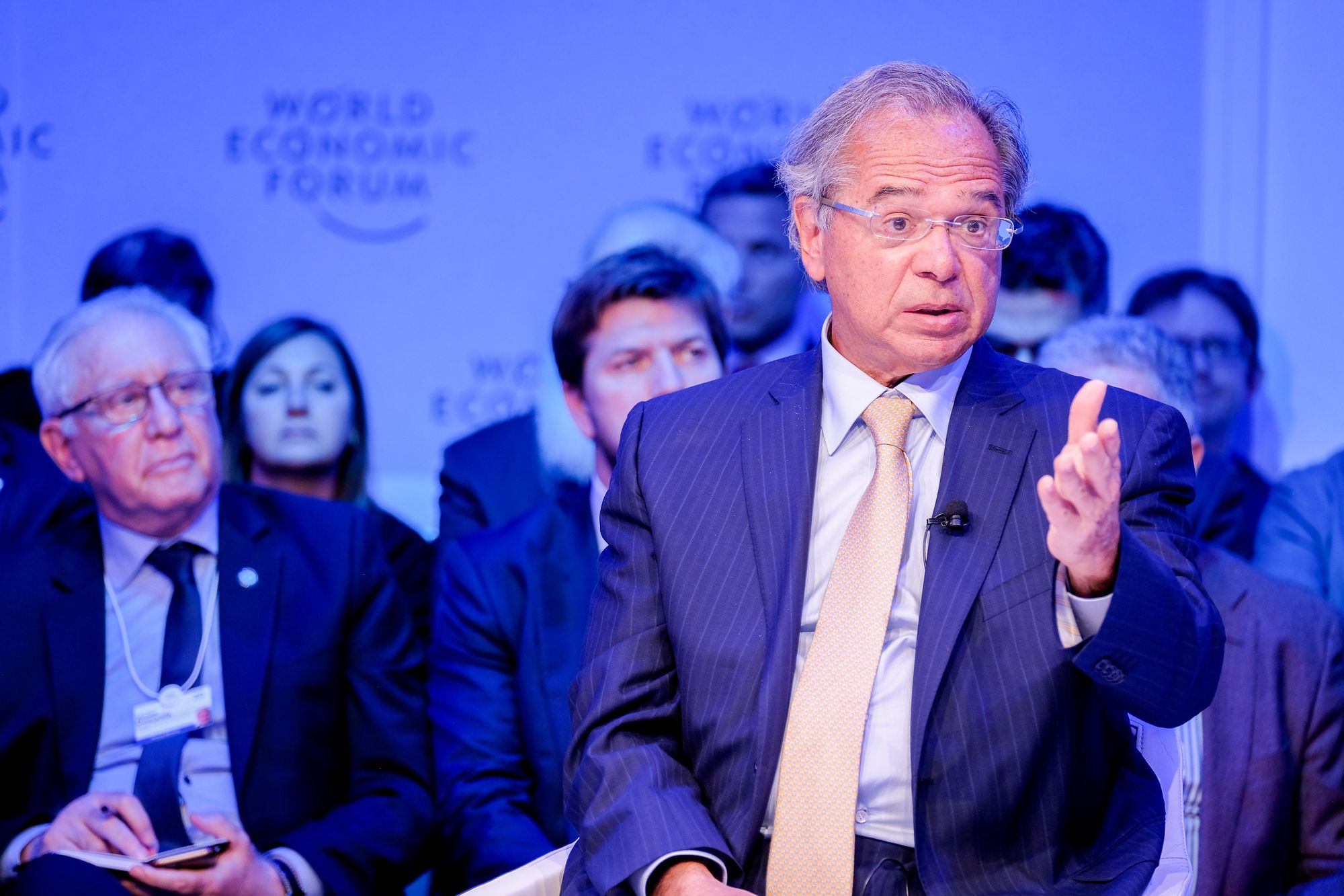 Dito & Feito - O palpite infeliz de Guedes – “Quem desmata é pobre!”