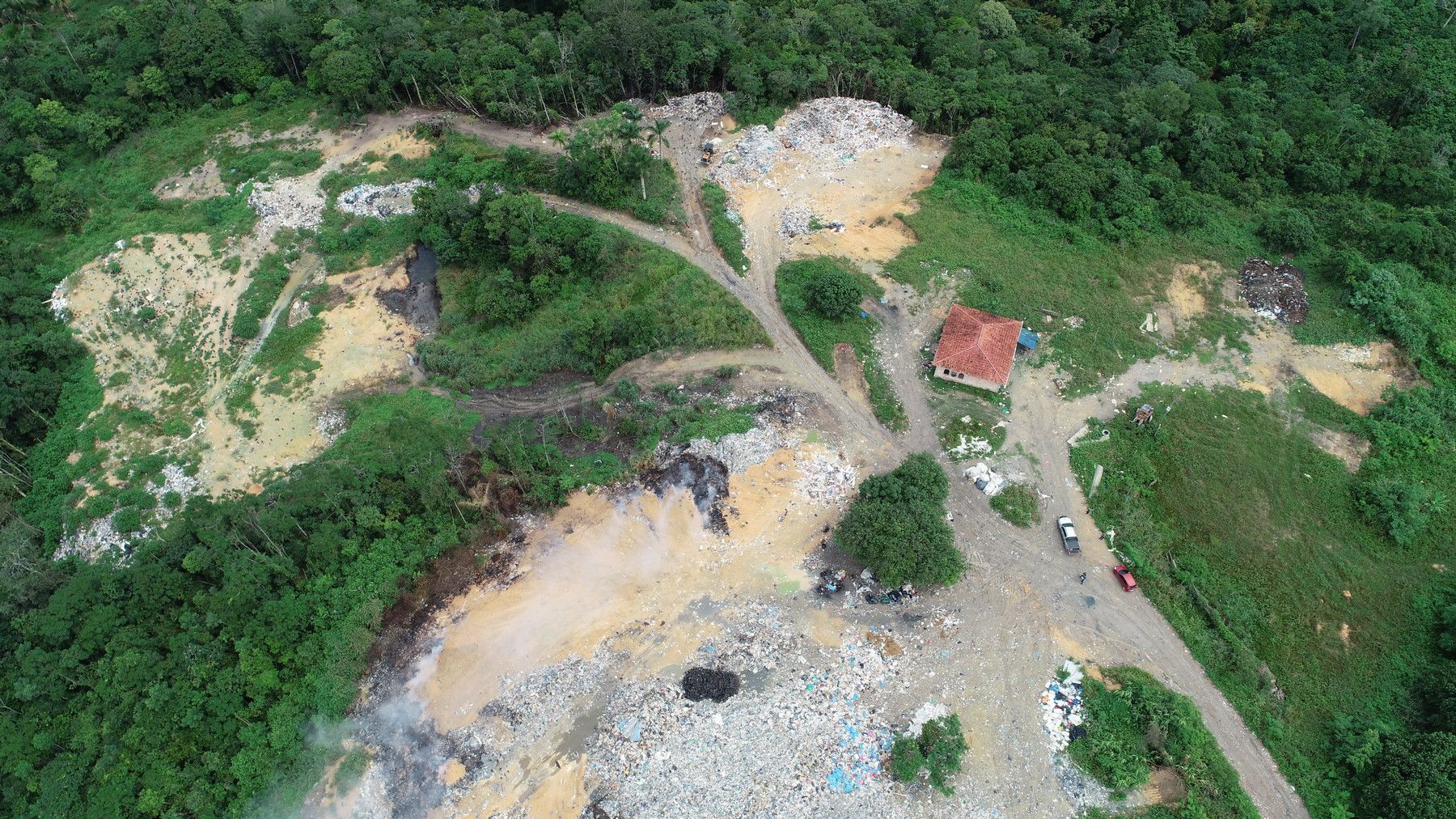 Responsável por ‘lixão clandestino’ na zona leste de Manaus é indiciado por crime ambiental