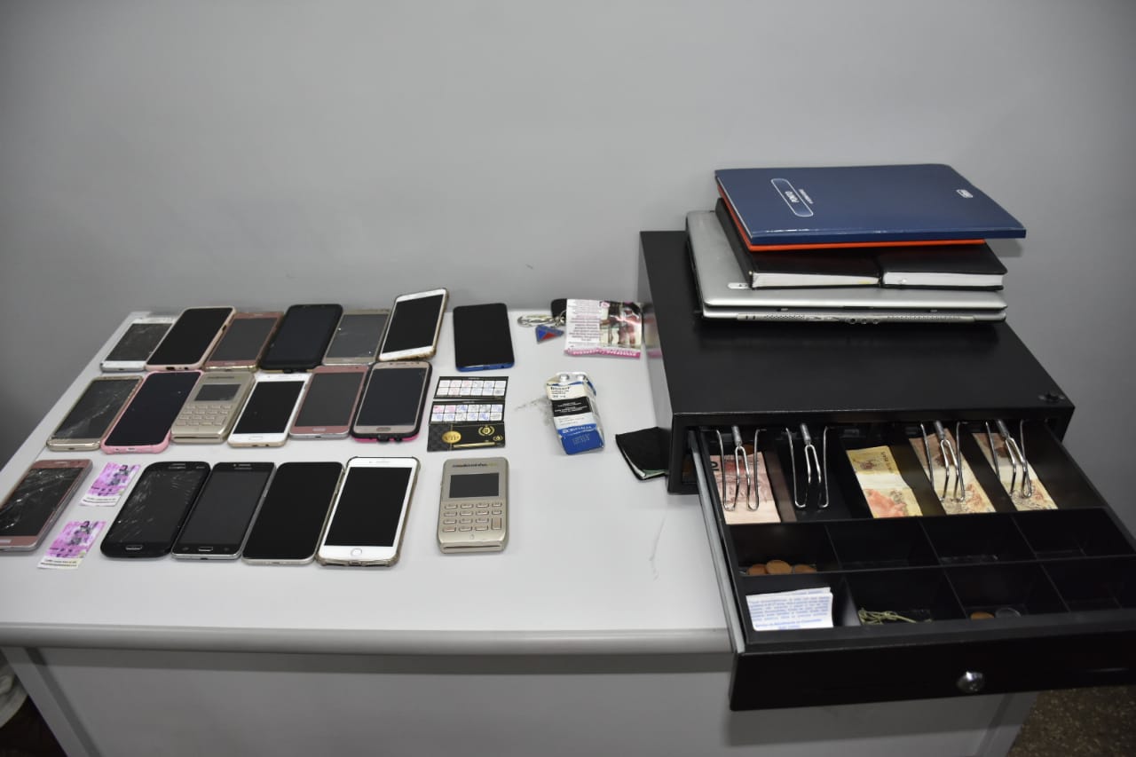 Polícia desativa casa de prostituição durante operação em Manaus