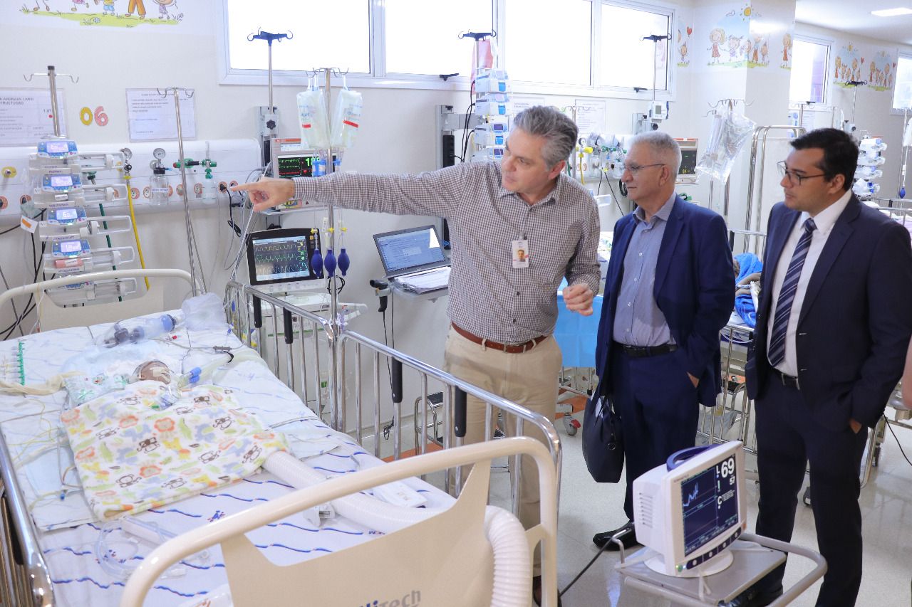 Wilson Lima fecha, em São Paulo, parceria para atender crianças com cardiopatia do Amazonas