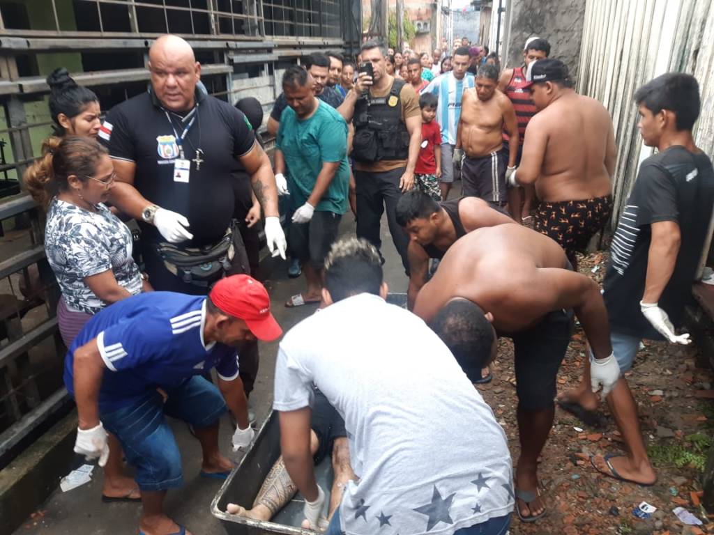 Cantor de forró é executado com 11 tiros, no bairro Petrópolis