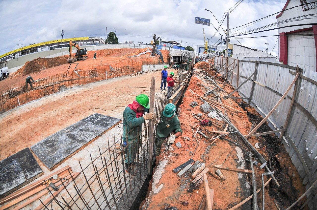 Escavações para novo anel viário da Constantino Nery entram na etapa final