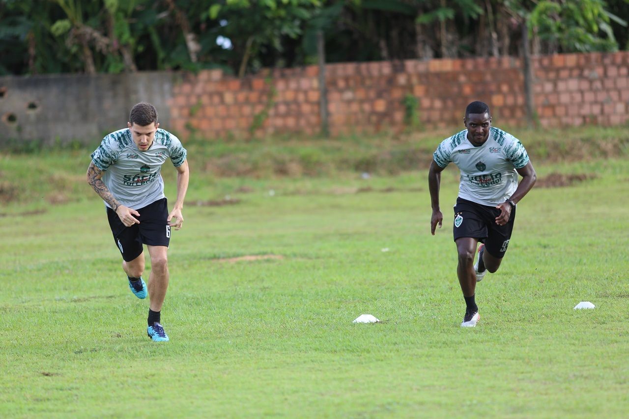 Manaus anuncia contratação de dois atacantes