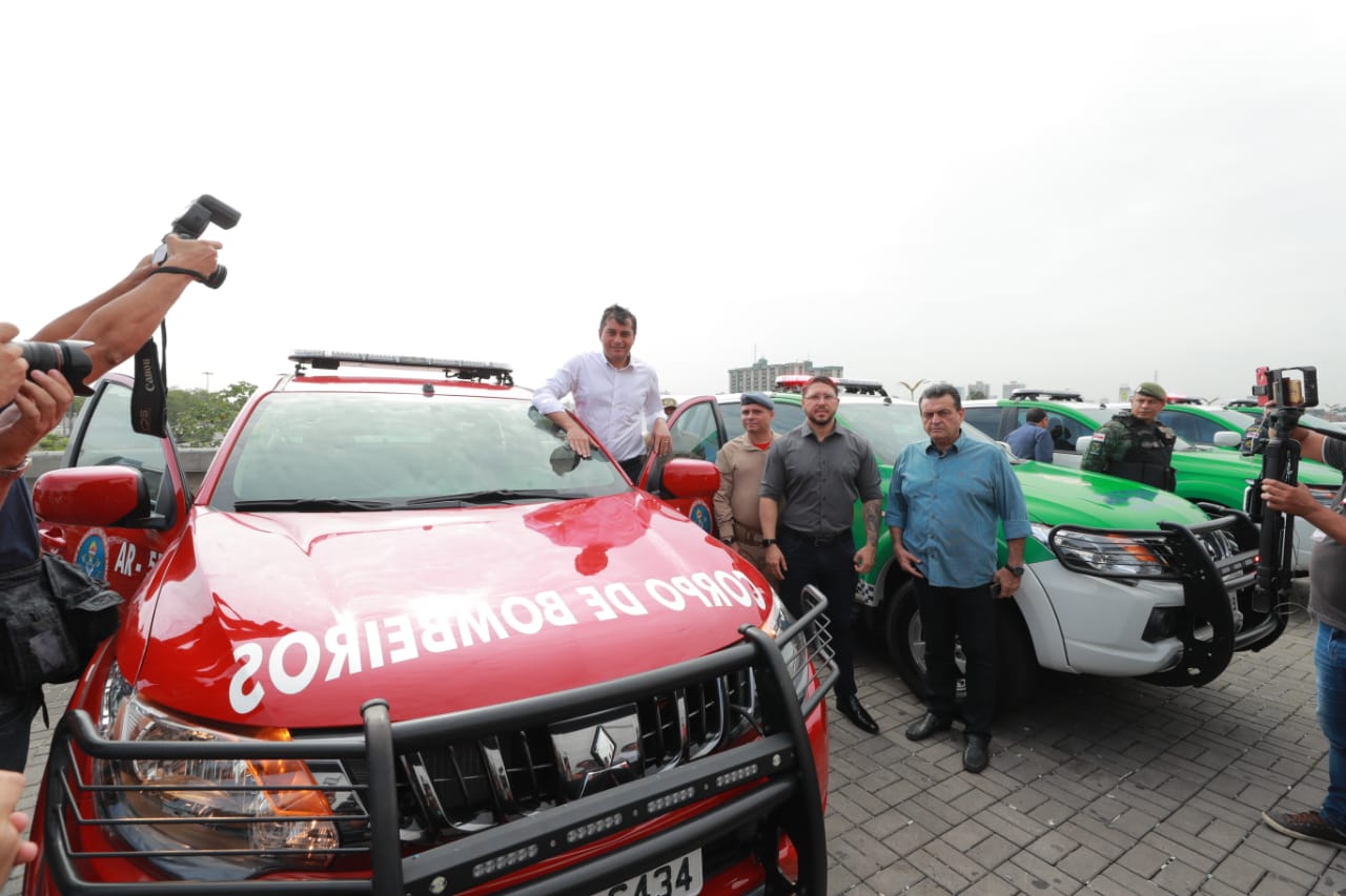 Wilson Lima entrega R$ 3,5 milhões em equipamentos de segurança pública