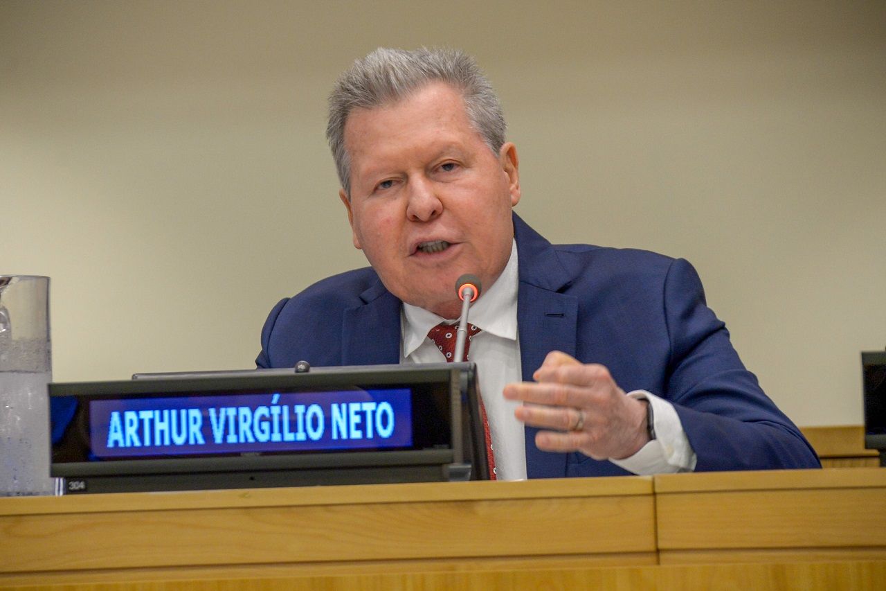 Arthur Virgílio decreta calamidade pública em Manaus