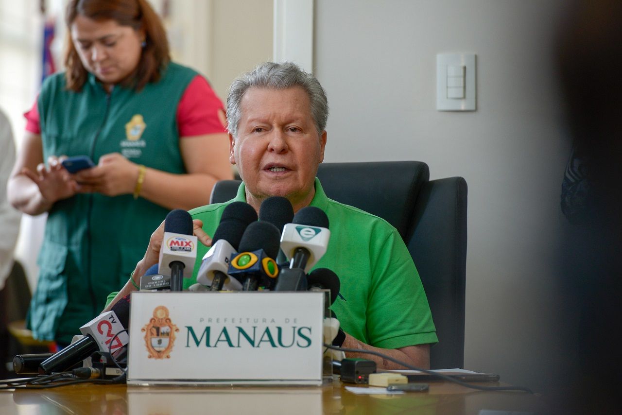 Arthur decreta situação de emergência em Manaus por 180 dias