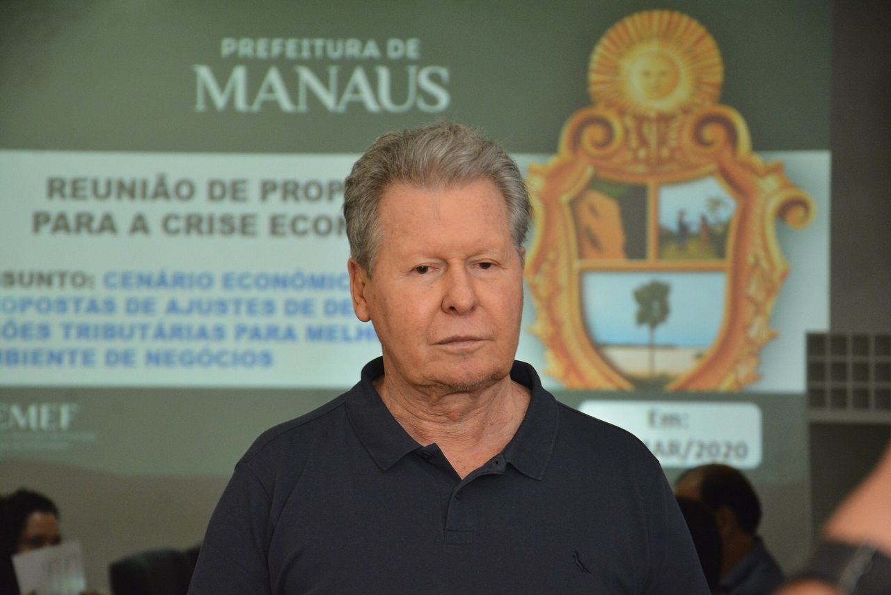 Arthur Virgílio prepara medidas financeiras por conta do coronavírus