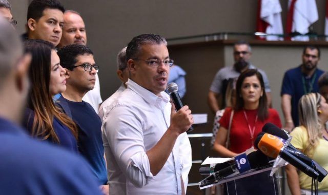 O momento é tenso e não é hora pra 'gracinhas'