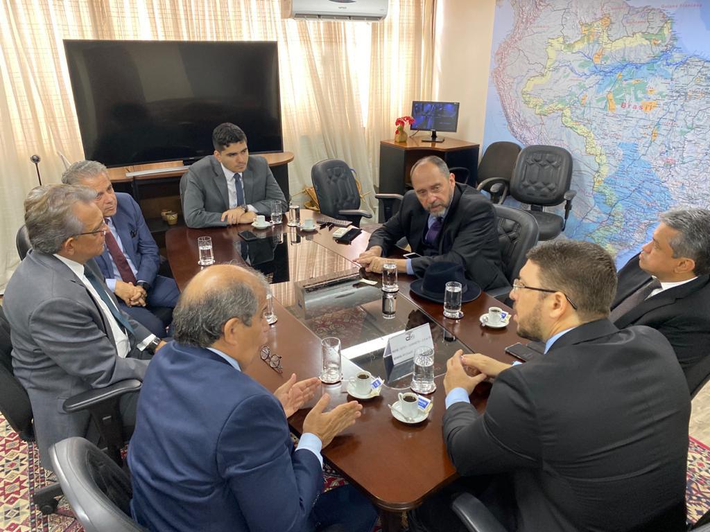 Amazonas intensifica vigília sobre a reforma tributária