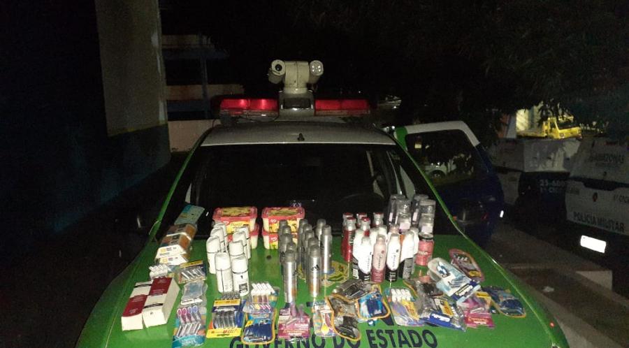 Trio é preso em Manaus por furtar sorvetes, desodorantes e lâminas de barbear