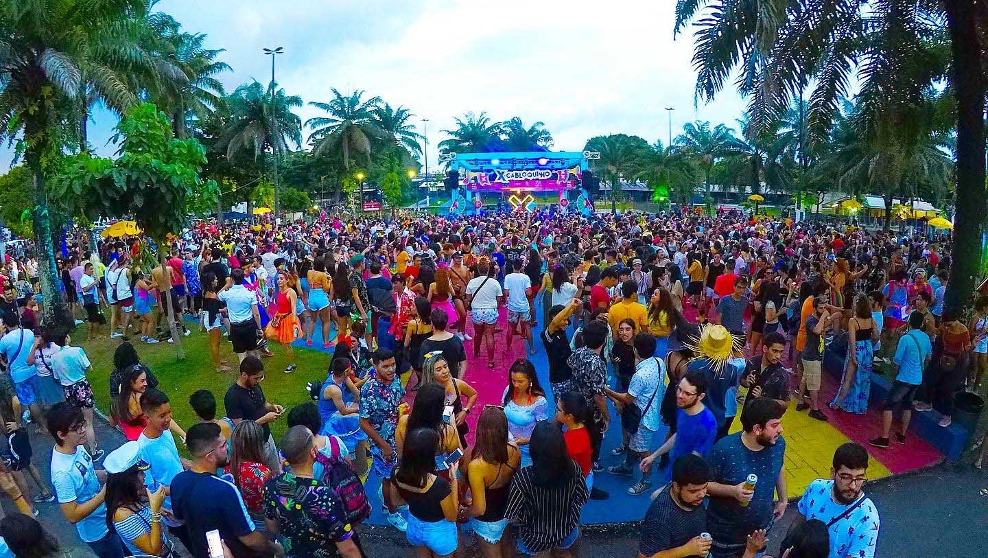 X-Cabloquinho atrai mais de 20 mil foliões e dá exemplo de respeito à diversidade