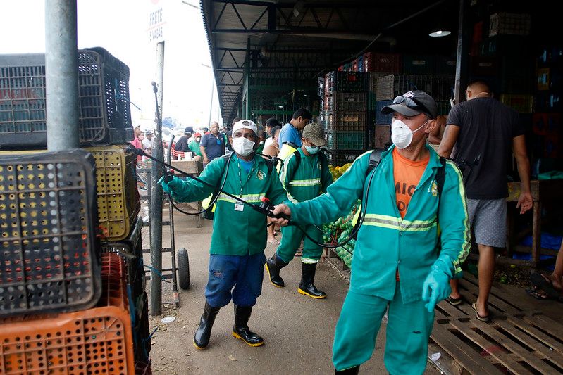 Prefeitura realiza higienização da Manaus Moderna