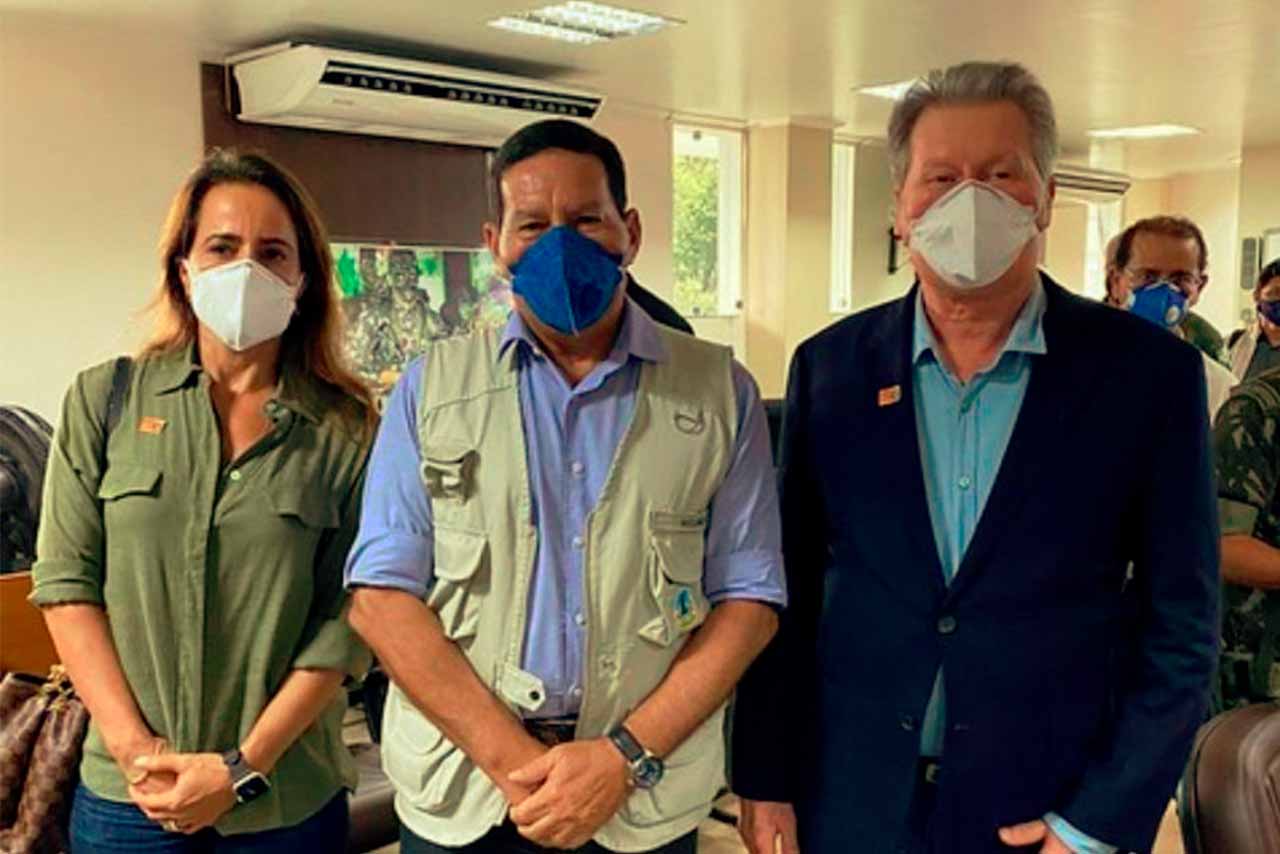 Arthur pede socorro para o Amazonas, chora e detona Bolsonaro