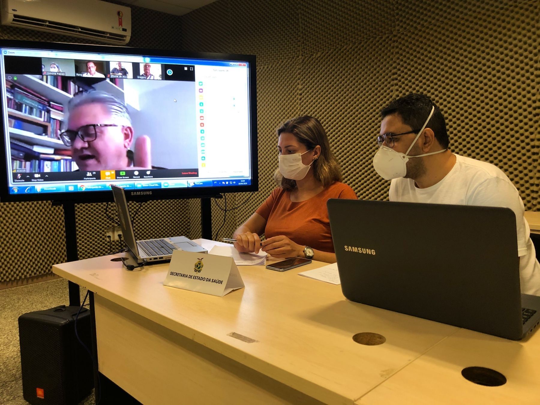 Simone Papaiz participa de reunião com técnicos do Ministério da Saúde