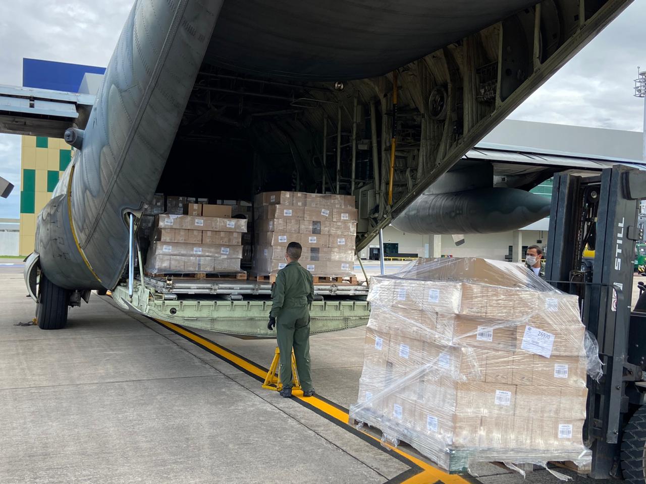 FAB distribui respiradores entre Fortaleza, Manaus e Macapá