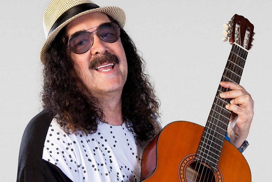 Cantor e compositor Moraes Moreira morre aos 72 anos
