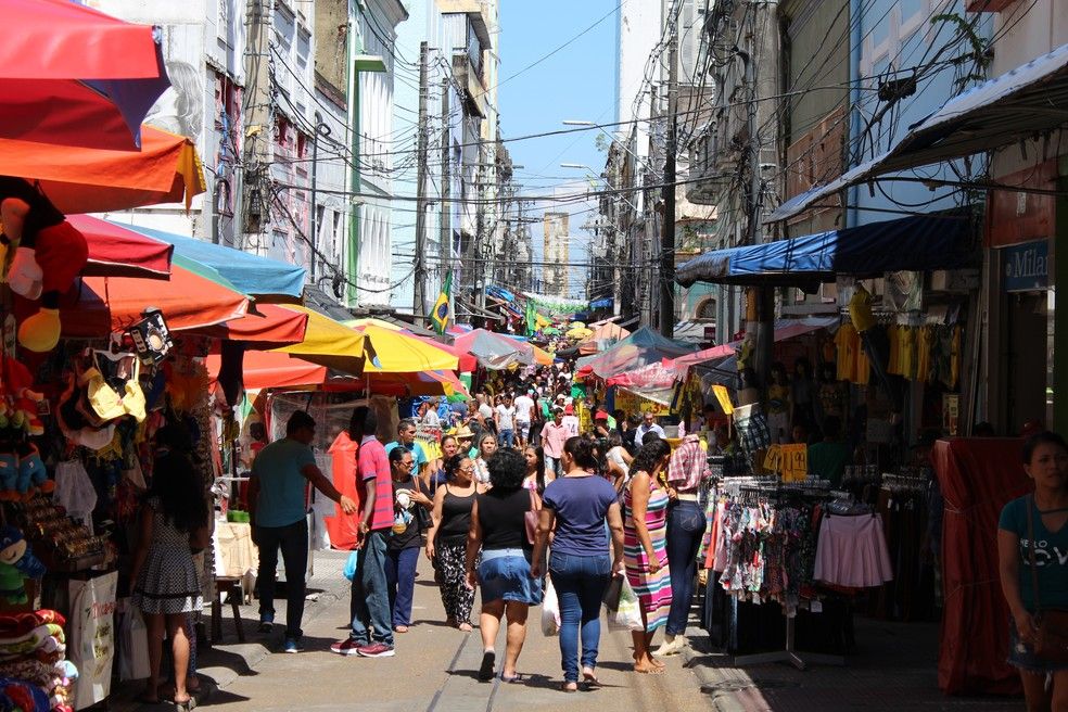 Governo prorroga fechamento do comércio por mais 15 dias