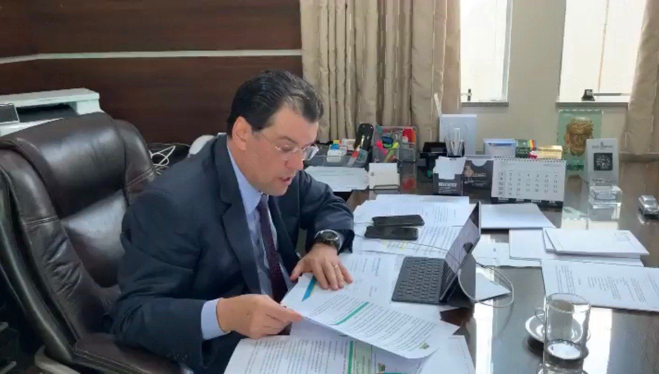 Dito & Feito - O apelo dramático de Eduardo Braga