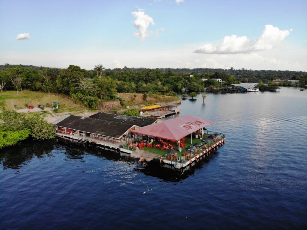 Restaurantes flutuantes devem adotar medidas de segurança contra coronavírus