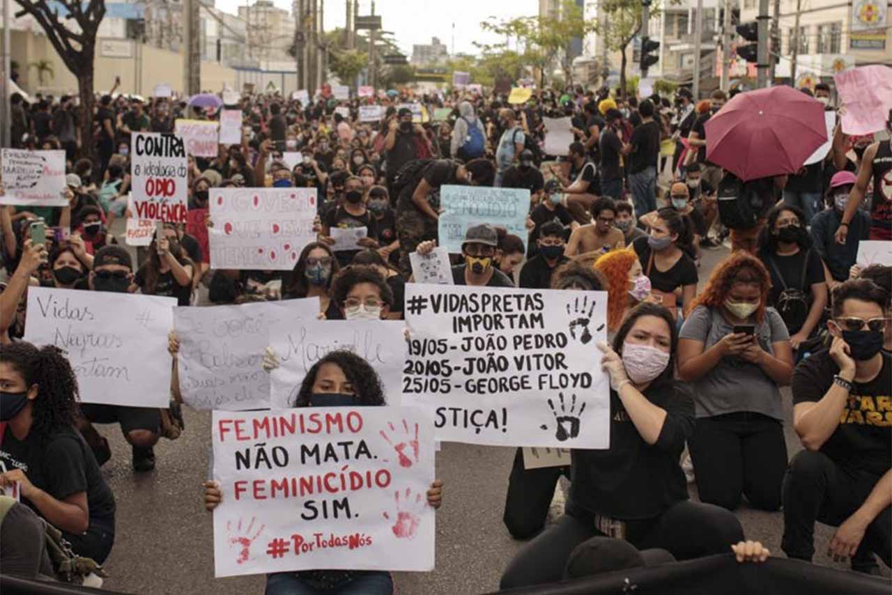 ‘Amazonas pela democracia’ entoa ‘Fora Bolsonaro’ em Manaus