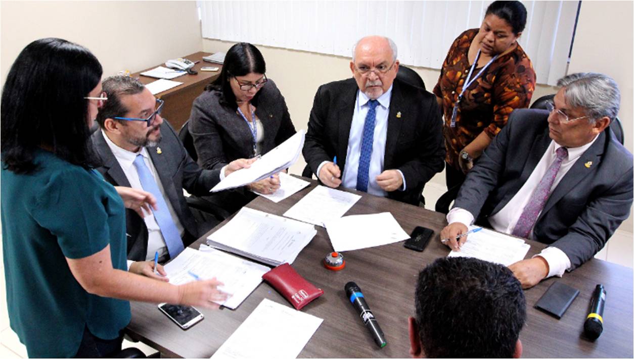 CCJR é favorável a projeto que trata sobre a suspensão do recesso parlamentar