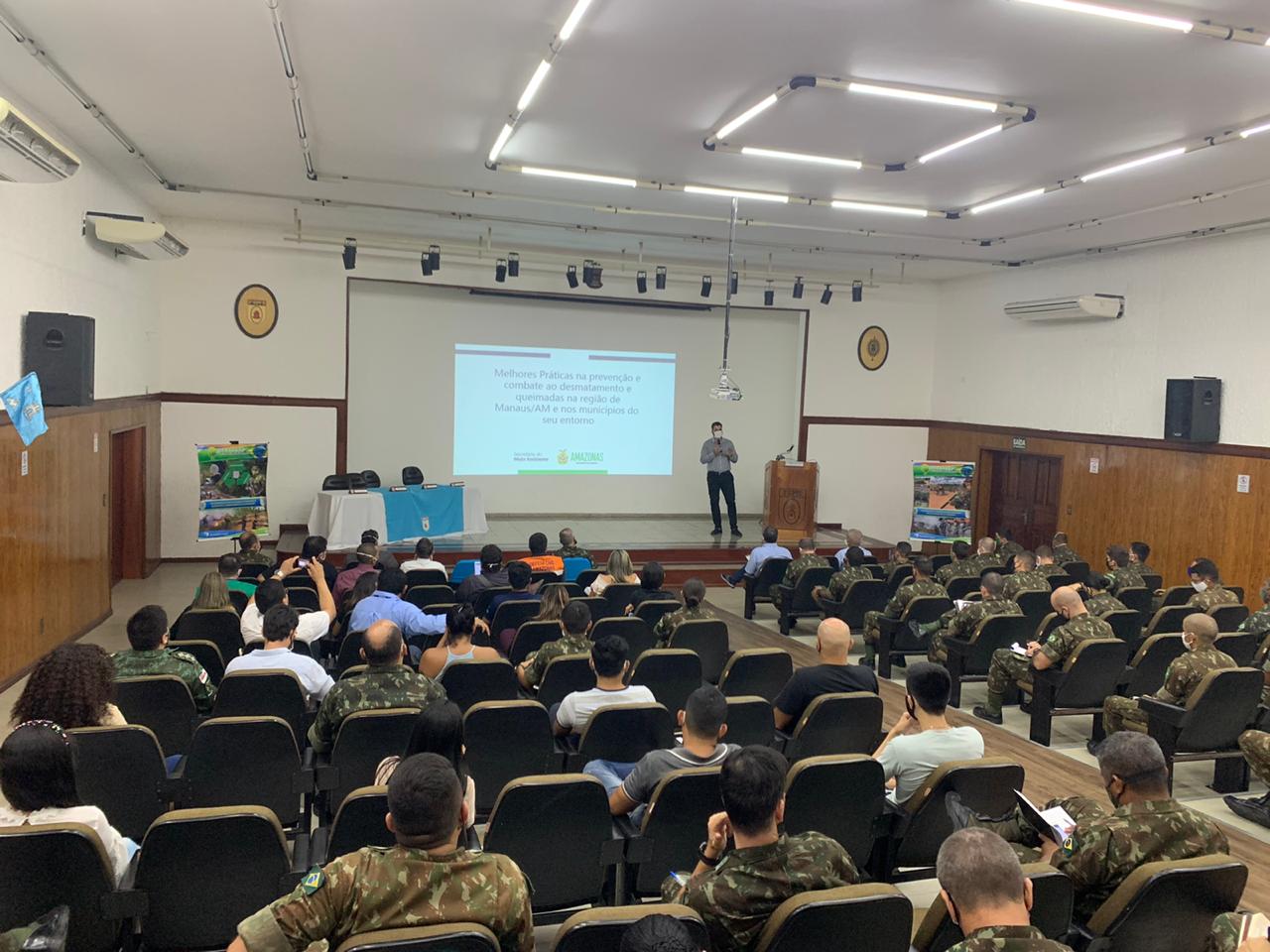 Prefeitura pede apoio do Exército no combate às queimadas urbanas