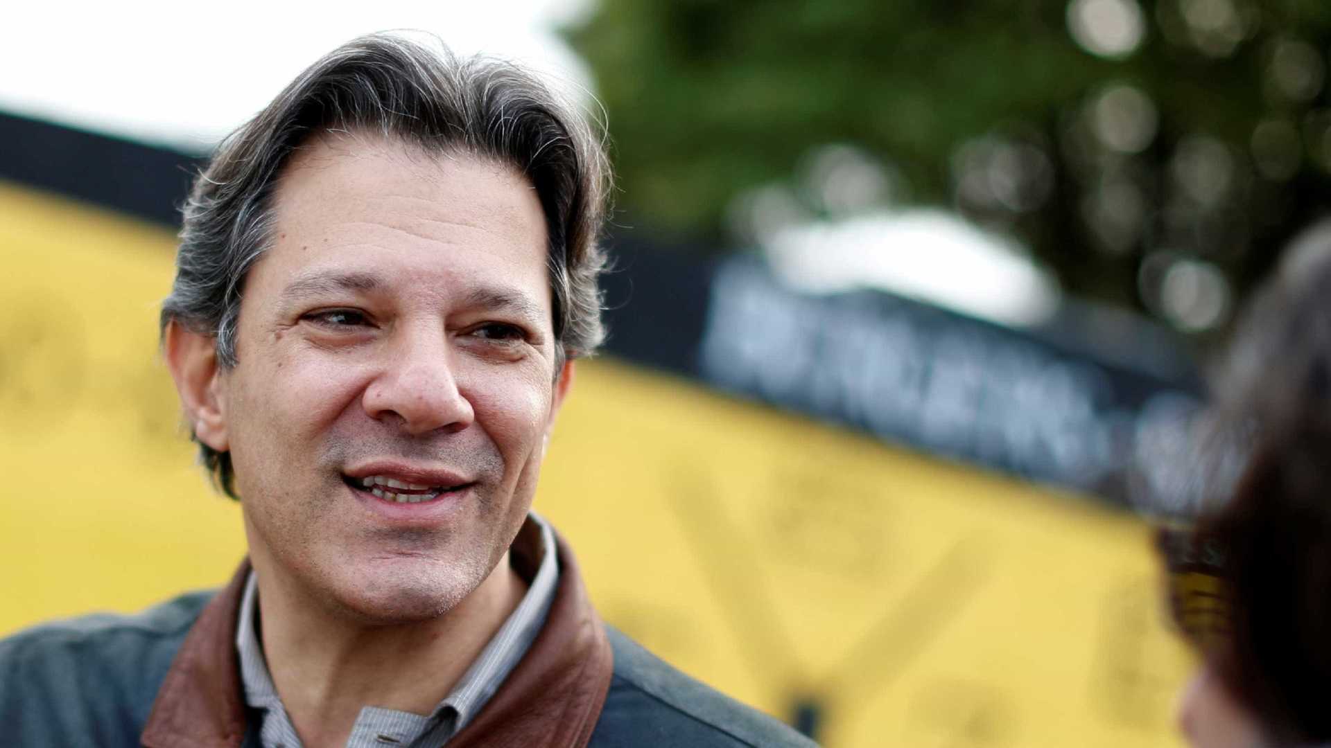 'Bolsonaro diz que está tomando remédio pra verme. Isso pode matá-lo', diz Haddad