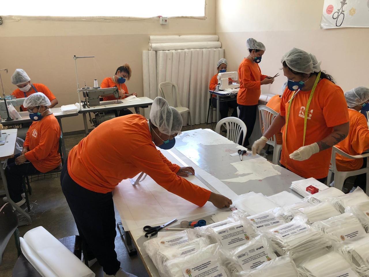 Amazonas tem primeira unidade prisional feminina do país com 100% das internas trabalhando