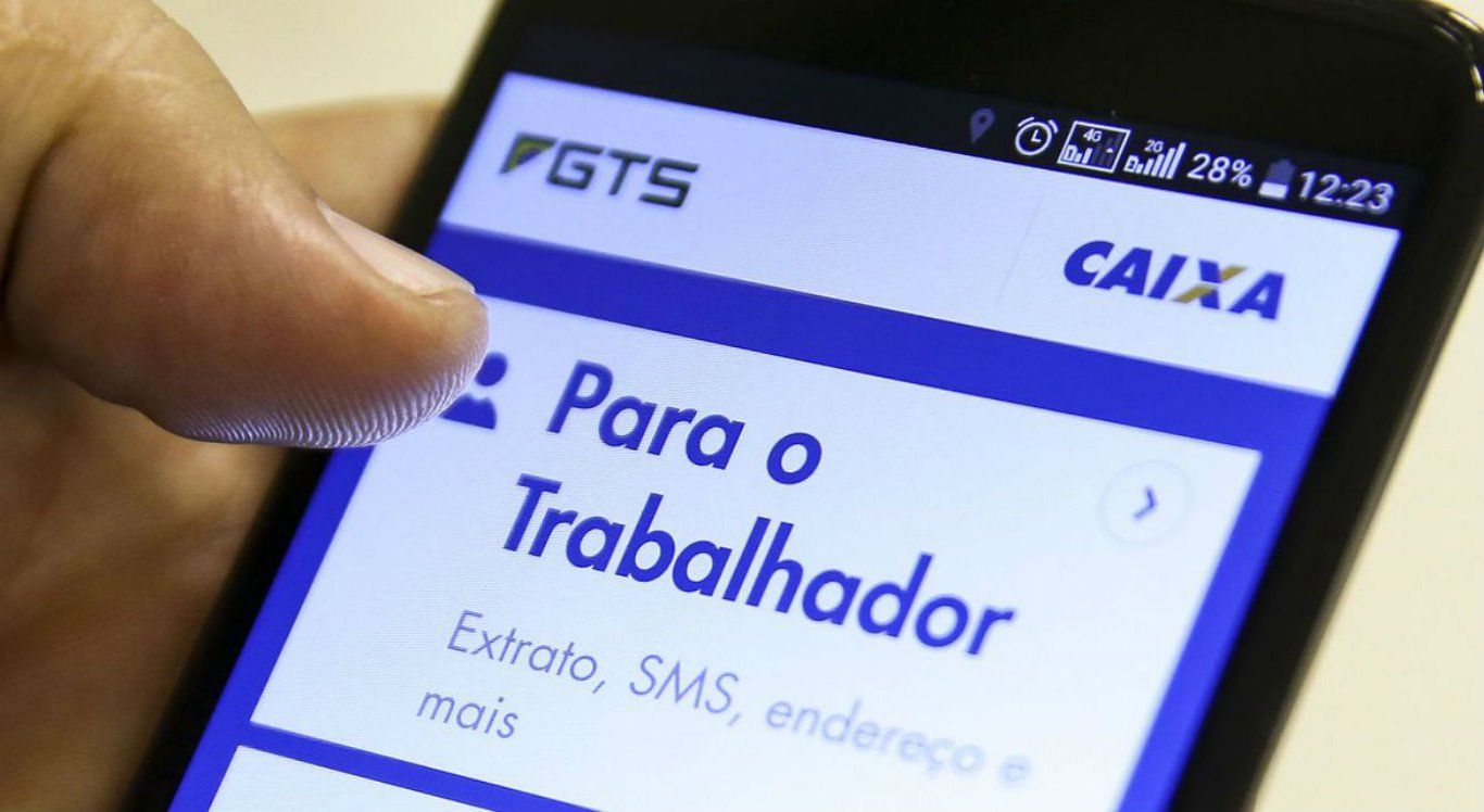 Caixa credita saque emergencial do FGTS para nascidos em maio