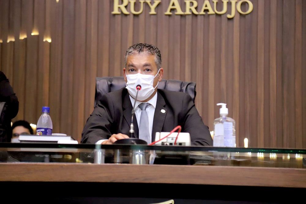 Josué Neto afirma que projetos tramitam dentro do prazo legal