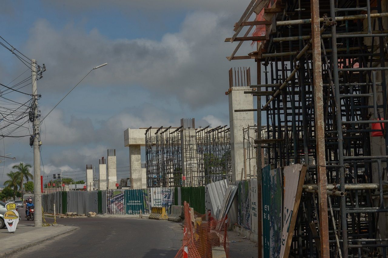 Avenida Max Teixeira ficará temporariamente interditada neste fim de semana