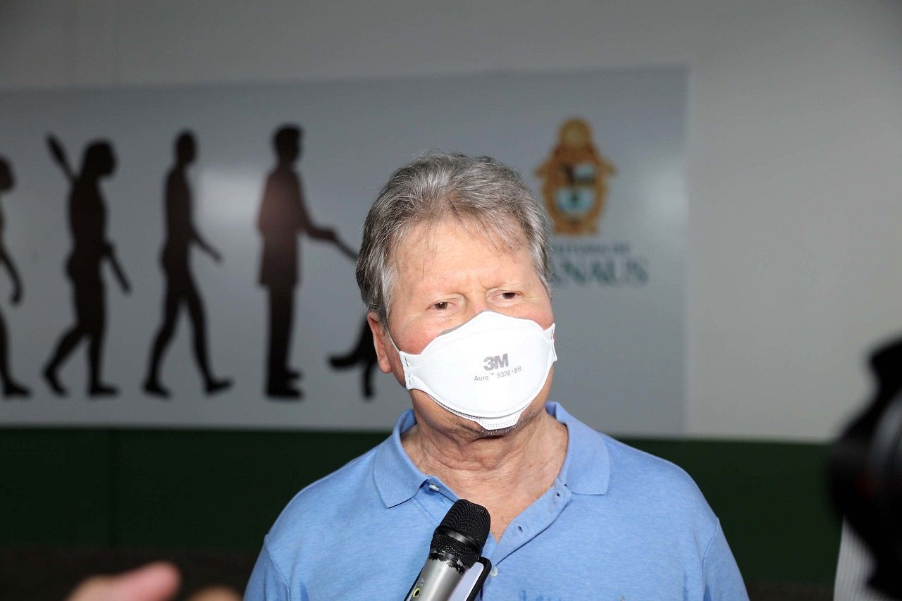 Em primeira agenda pública, Arthur inaugura ampliação do CCZ