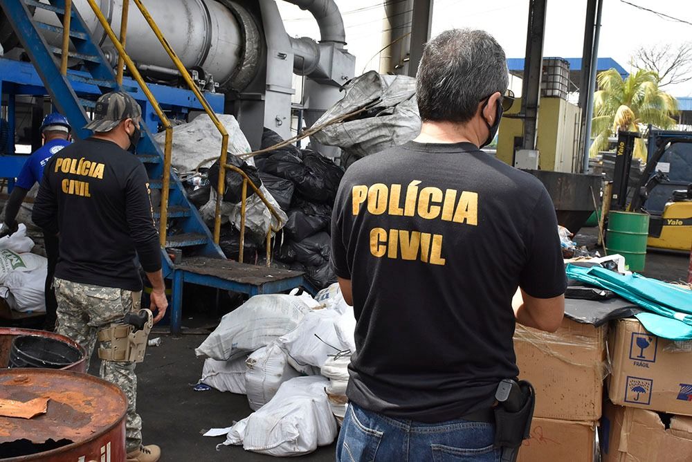 SSP-AM incinera uma tonelada de maconha apreendida em Manaus