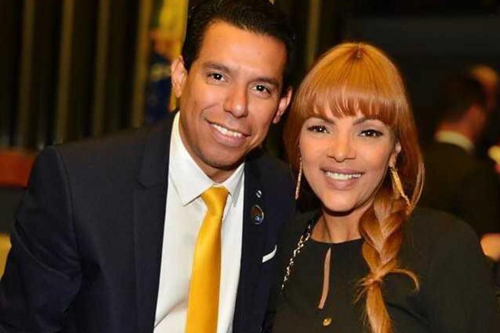 Flordelis é denunciada como mandante de morte do marido