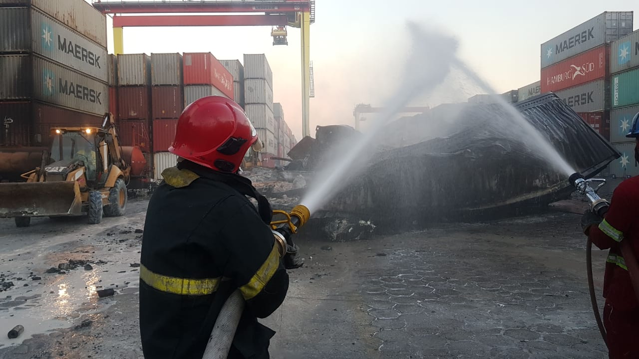 Incêndio no Porto Chibatão chega ao fim após 28 horas