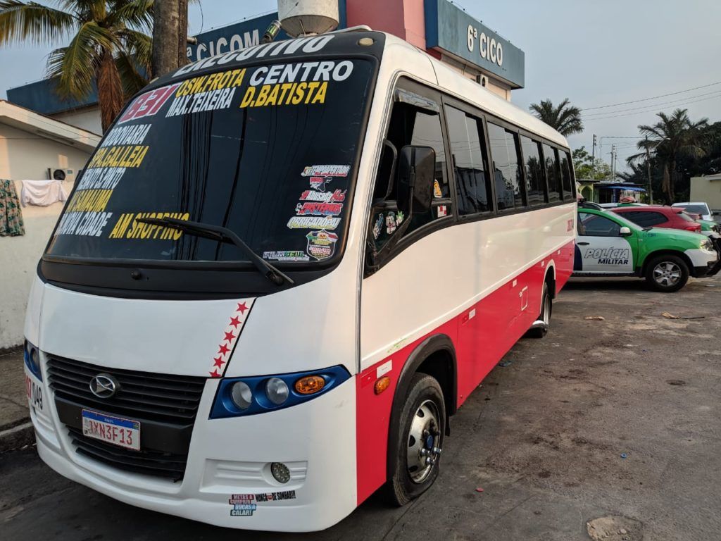 Polícia prende assaltante que agrediu passageiros de micro-ônibus