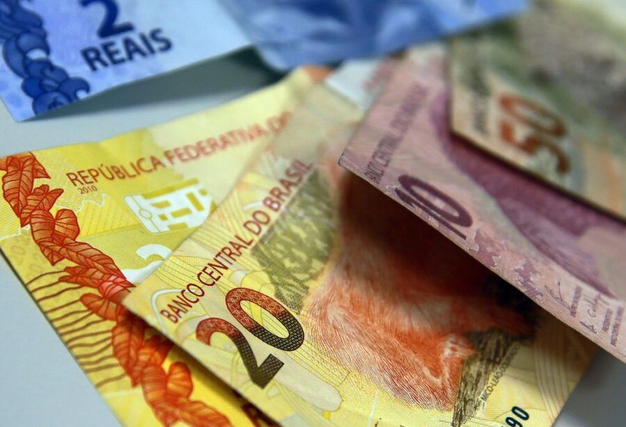 Partidos querem impedir a circulação da nota de R$200