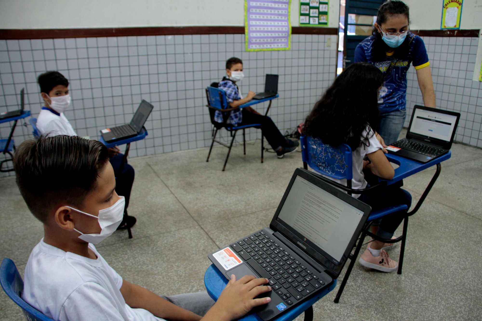 Mais de 55 mil alunos do ensino fundamental participam de avaliação on-line