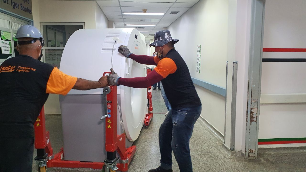 Hospitais João Lúcio e Francisca Mendes recebem novos tomógrafos